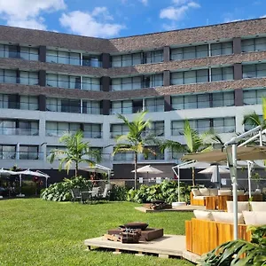 Lagoon Hotel